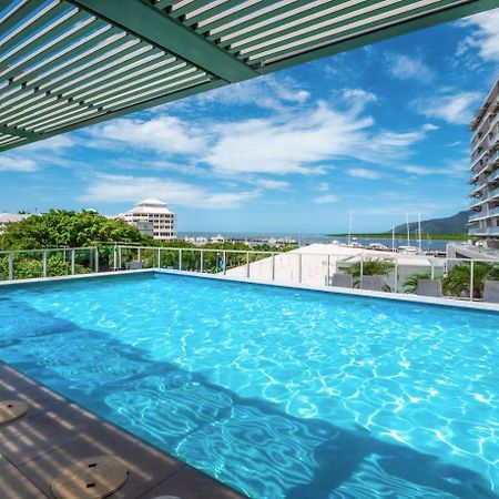 602 Harbour Lights With Ocean Views Hotel Cairns Ruang foto